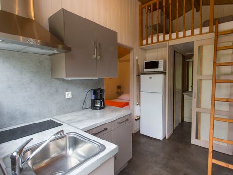 CHALET 4 personnes - Chalet vert et rouge 35m²  - 1 chambre + mezzanine