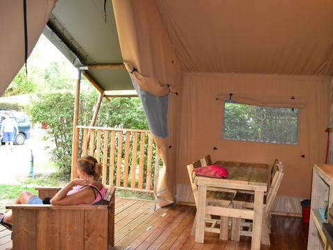 TENTE TOILE ET BOIS 4 personnes - Lodge Safari - 25m² - 2 chambres + terrasse 10m2