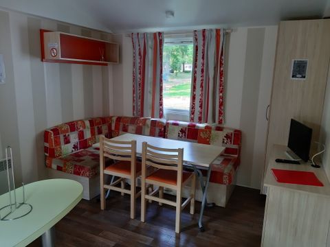 MOBILHOME 4 personnes - P'tit budget- 2 chambres + terrasse- Clim et TV Inclus