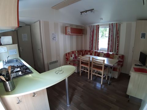 MOBILHOME 4 personnes - P'tit budget- 2 chambres + terrasse- Clim et TV Inclus