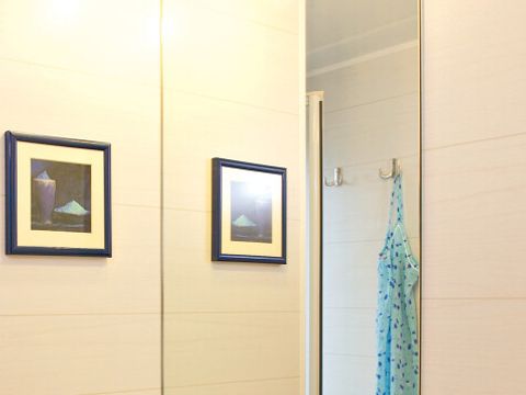 MOBILHOME 4 personnes - CONFORT PLUS- 2 chambres + 2 salles de bain- Clim et TV inclus