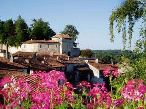 Village de gîtes BROSSAC - Camping Charente - Image N°5
