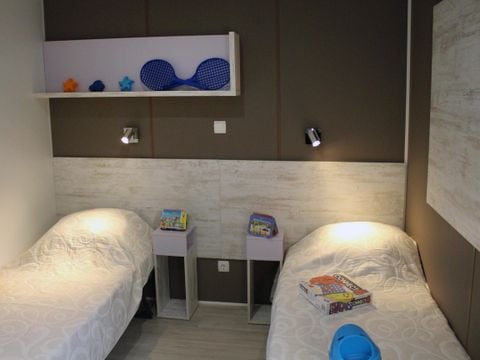 MOBILHOME 4 personnes - Cottage Prestige 40 m² - 2 chambres - 2 salles de bain (draps et serviettes inclus) 2/4 pers