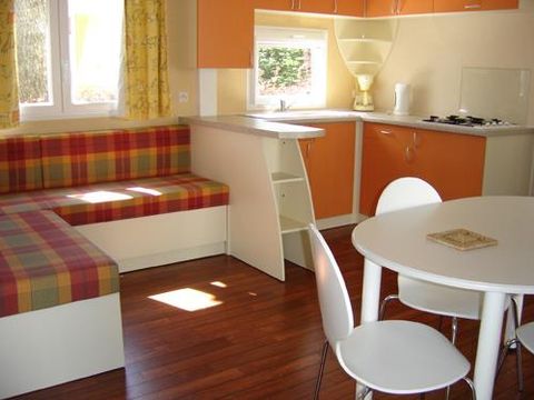 MOBILHOME 4 personnes - Cottage Confort - 29 à 31m² - 2 chambres 2/4 pers