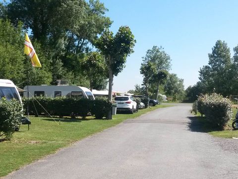 Emplacement - Caravane ou Camping Car