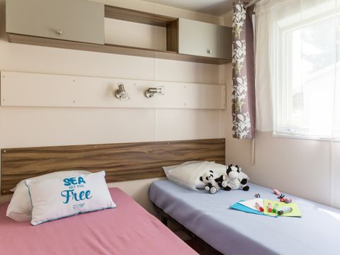 Mobilhome 4 personnes - Cottage Bornéo - 2 chambres - Draps et serviettes inclus ****