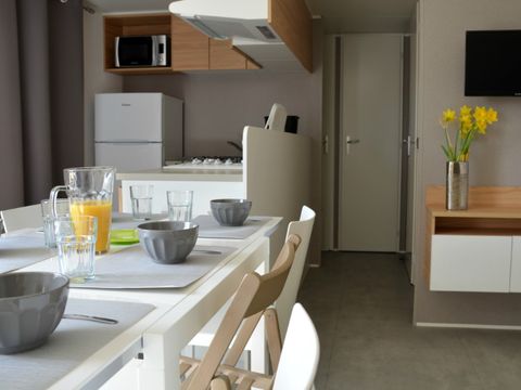 MOBILHOME 6 personnes - Cottage Premium - 3 chambres - 2 salles de bains - Draps, serviettes, plancha, forfait ménage inclus