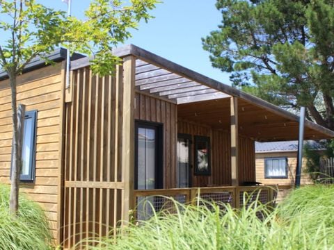 CHALET 4 personnes - Premium Badiane - 2 chambres - 2 salles de bains - Draps, serviettes, plancha, forfait ménage