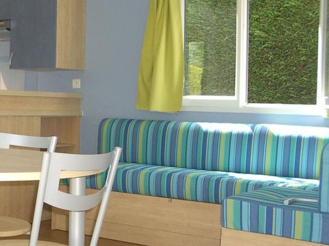 MOBILHOME 4 personnes - Cottage Louisiane - 2 chambres : 31m² - Terrasse semi-couverte 15m² 4 pers.