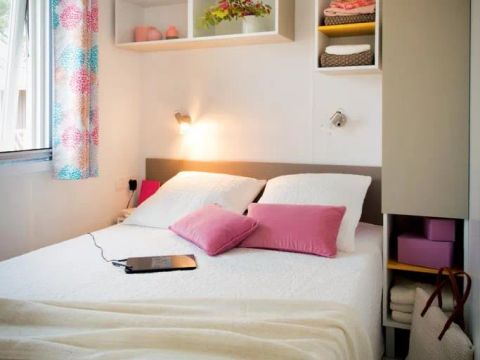 MOBILHOME 8 personnes - Cottage 4 chambres avec terrasse