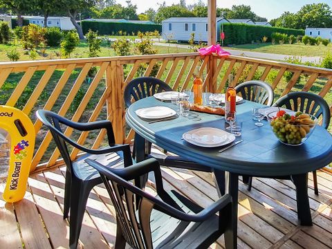 MOBILHOME 5 personnes - Cottage Pacifique - 2 chambres : 27m² - Terrasse couverte 9m² 4/5 pers.