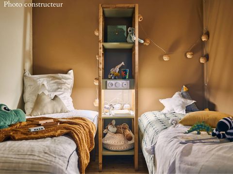 TENTE TOILE ET BOIS 4 personnes - Safari Lodge - 2 chambres : 26m² - terrasse semi-couverte 25m² 4 pers.