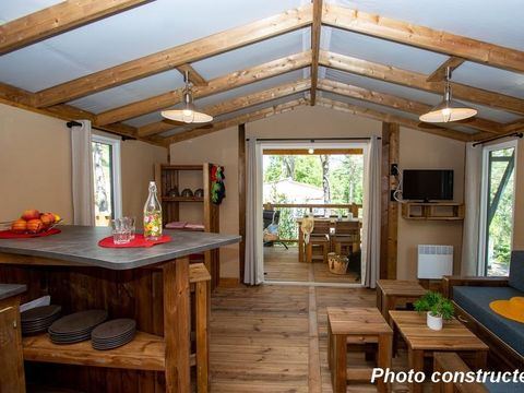 TENTE TOILE ET BOIS 5 personnes - Cabane Lodge sur Pilotis - 2 chambres : 32 m² + terrasse 11 m² couverte