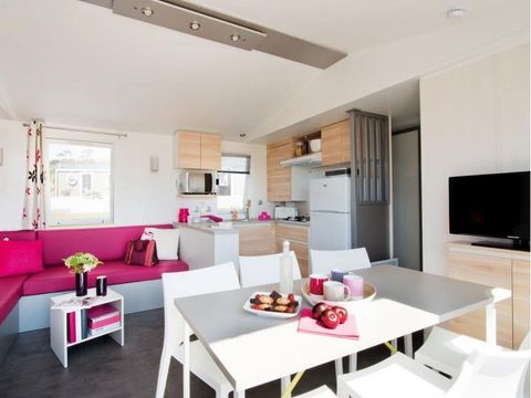 MOBILHOME 6 personnes - Cottage Prestige - 3 chambres : 37 m² + 18 m² de terrasse semi couverte
