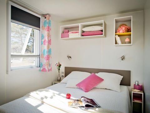 MOBILHOME 8 personnes - Cottage Quatro - 4 chambres : 39 m² + 15 m² terrasse semi couverte