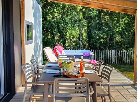 MOBILHOME 5 personnes - TAOS avec spa privatif  2 chambres avec terrasse couverte 5p