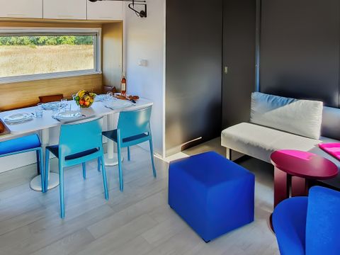 MOBILHOME 5 personnes - TAOS avec spa privatif  2 chambres avec terrasse couverte 5p