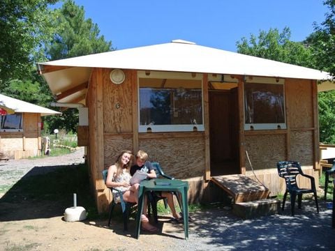 HÉBERGEMENT INSOLITE 5 personnes - CABANE - CAMPEOLETTE