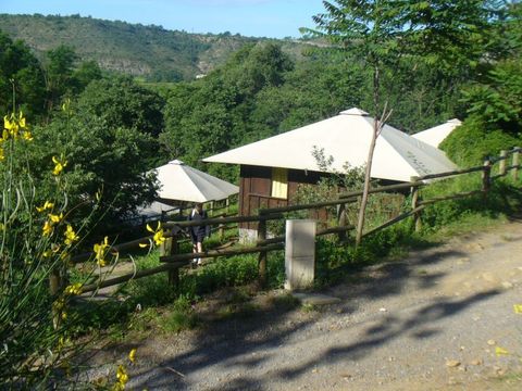Hébergement 6 personnes - Cabane équipée - 2 chambres 25m²