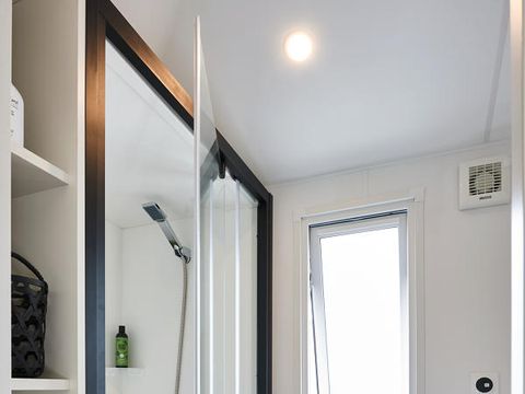 MOBILHOME 6 personnes - VIP Prestige 3 ch, 6 pers, 2 SDB, climatisé