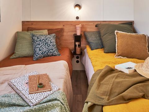 MOBILHOME 8 personnes - VIP Prestige 4 ch, 8 pers, 2 SdB, clim