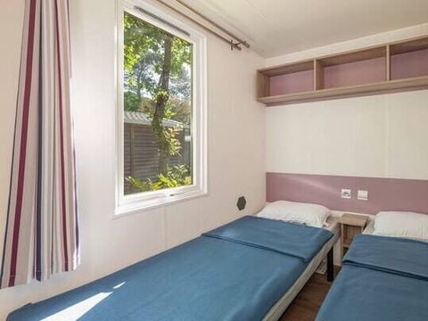 BUNGALOW 6 personnes - Mobil-home | Comfort | 2 Ch. | 4/6 Pers. | Terrasse surélevée | Clim.