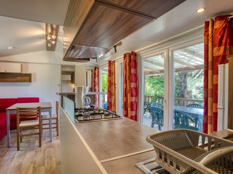 Mobilhome 8 personnes - 3 chambres - 6 couchages - 2 salles de bain - 40 m²