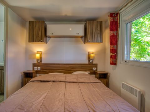 Mobilhome 8 personnes - 3 chambres - 6 couchages - 2 salles de bain - 40 m²