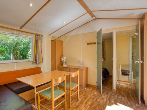 Mobilhome 4 personnes - 2 chambres - 4 couchages avec sanitaires - 23 à 29 m²