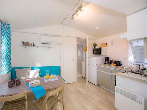 MOBILHOME 4 personnes - Comfort | 2 Ch. | 4 Pers. | Terrasse simple | Clim.