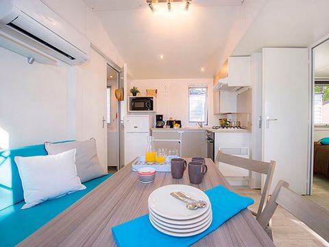 MOBILHOME 4 personnes - Comfort | 2 Ch. | 4 Pers. | Terrasse simple | Clim.