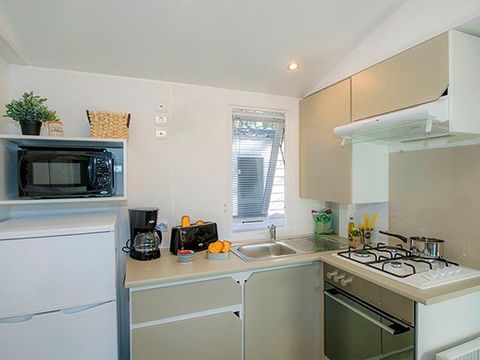 MOBILHOME 4 personnes - Comfort | 2 Ch. | 4 Pers. | Terrasse simple | Clim.