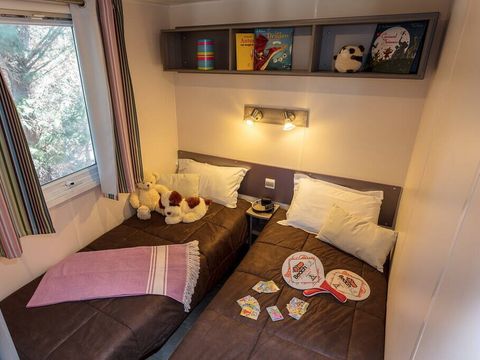 BUNGALOW 6 personnes - Mobil-home | Comfort | 2 Ch. | 4/6 Pers. | Terrasse surélevée | Clim.