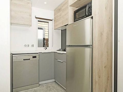 BUNGALOW 6 personnes - Mobil-home | Premium | 3 Ch. | 6 Pers. | Terrasse surélevée | 2 SDB | Clim.