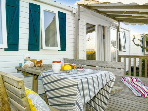 MOBILHOME 6 personnes - Mobil-home | Comfort XL | 2 Ch. | 4/6 Pers. | Terrasse surélevée | Clim. | TV
