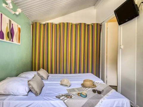 CHALET 6 personnes - Chalet 4 pièces 4 adultes + 2 enfants 2 SdB Climatisé