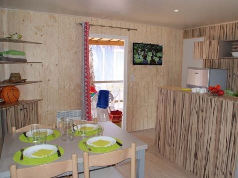 BUNGALOW 8 personnes - A thème - TV - CLIM - WIFI