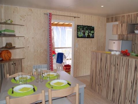 BUNGALOW 8 personnes - A thème