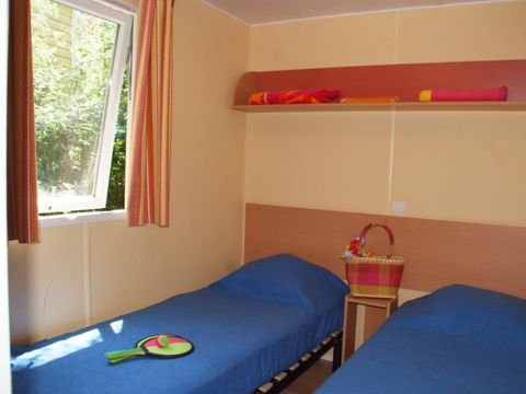 BUNGALOW 6 personnes - 4/6 pers