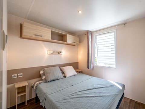 MOBILHOME 6 personnes - 2 chambres (29 m²) n°0 à 2 en bord de Rivière et climatisé, samedi au samedi