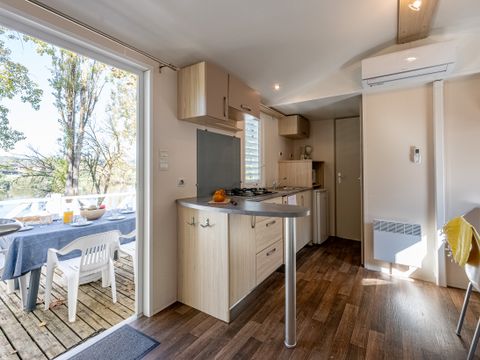 MOBILHOME 6 personnes - 2 chambres (29 m²) n°0 à 2 en bord de Rivière et climatisé, samedi au samedi