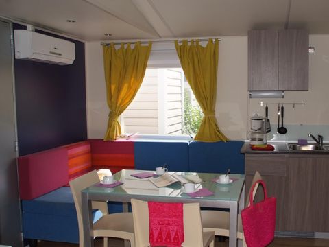 MOBILHOME 8 personnes - TEXAS STANDARD.