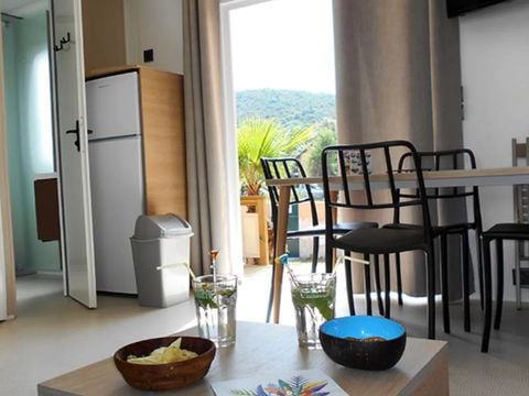 MOBILHOME 8 personnes - BAHAMAS CONFORT COTÉ RIVIÈRE.