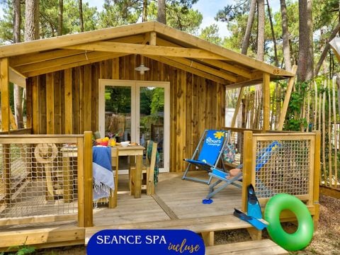 Lodge 4 personnes - Sweetflower - 2 chambres - CONFORT CLIM - 40m² - Clim - TV - Plancha - Terrasse couverte
