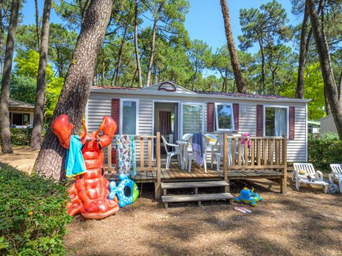 Mobilhome 6 personnes - Classique - 3 chambres - Sans - TV - -terrasse découverte-30m² - STANDARD