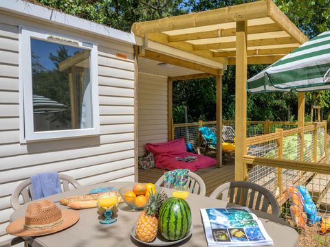 Mobilhome 6 personnes - Family - 3 chambres - PREMIUM -30m²-Roselune-Clim-TV-lave-vaiss.-plancha-terrasse - XXL couverte