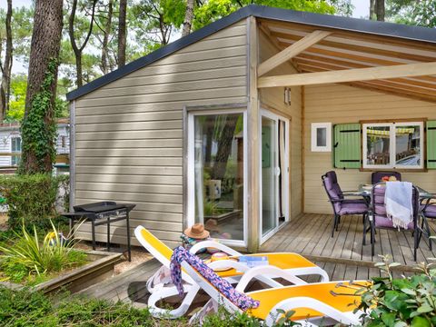 Chalet 6 personnes - Cottage Confort Clim - 3 chambres - CONFORT CLIM - 32 à 42m² - Clim - TV - Lave-vaisselle - Plancha