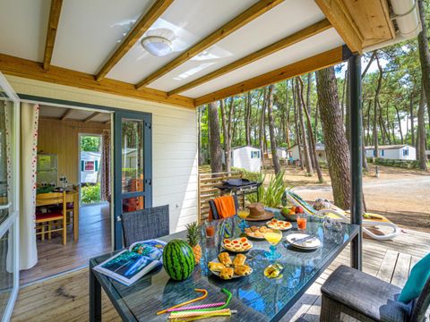 Chalet 6 personnes - Cottage Confort Clim - 3 chambres - CONFORT CLIM - 32 à 42m² - Clim - TV - Lave-vaisselle - Plancha