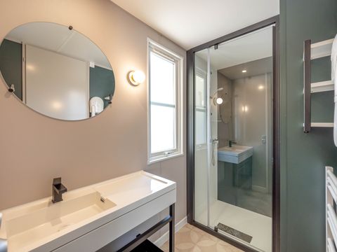 Mobilhome 6 personnes - Garden - 3 chambres-CLIM-baignoire-TV-lave-vaisselle-plancha-terrasse - Couverte-33m² - PREMIUM