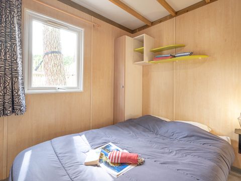 Chalet 7 personnes - Cottage Garden - 3 chambres - PREMIUM - 32m²-Baignoire-Clim-TV-lave-vaisselle -plancha-terrasse couverte